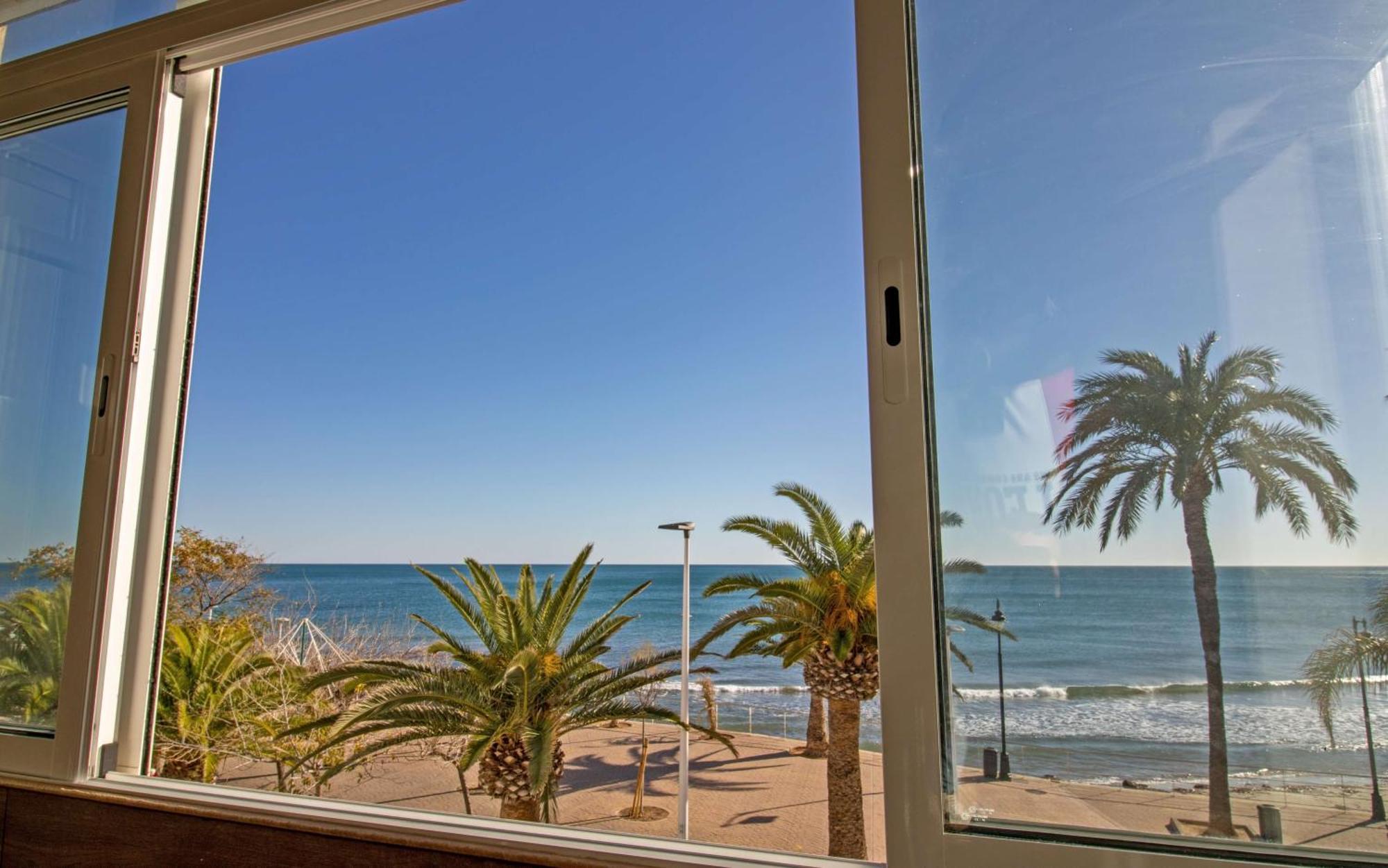Luxury Beach House - Primera Linea Playa Cargador Albert Villas Alcossebre Exteriör bild